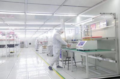 科技創(chuàng)新驅(qū)動發(fā)展新引擎 走進經(jīng)開區(qū)電子產(chǎn)品研發(fā)產(chǎn)業(yè)